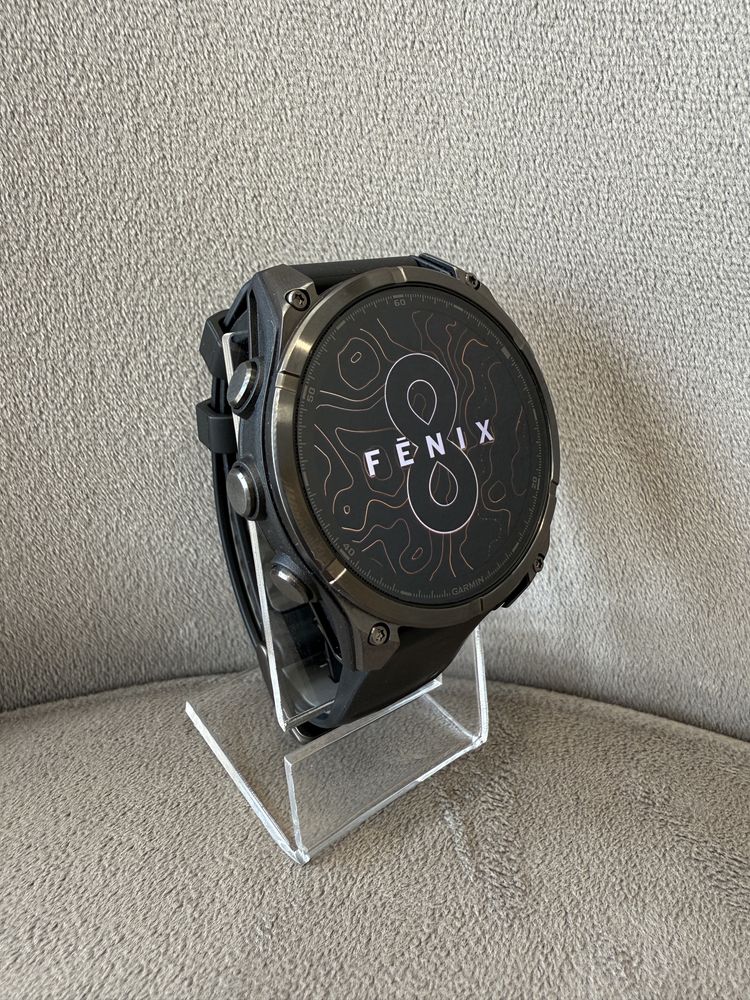 Garmin Fenix 8 47 mm AMOLED Carbon Gray