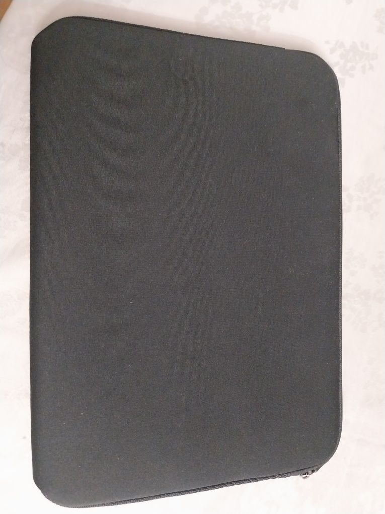 Pokrowiec na laptopa