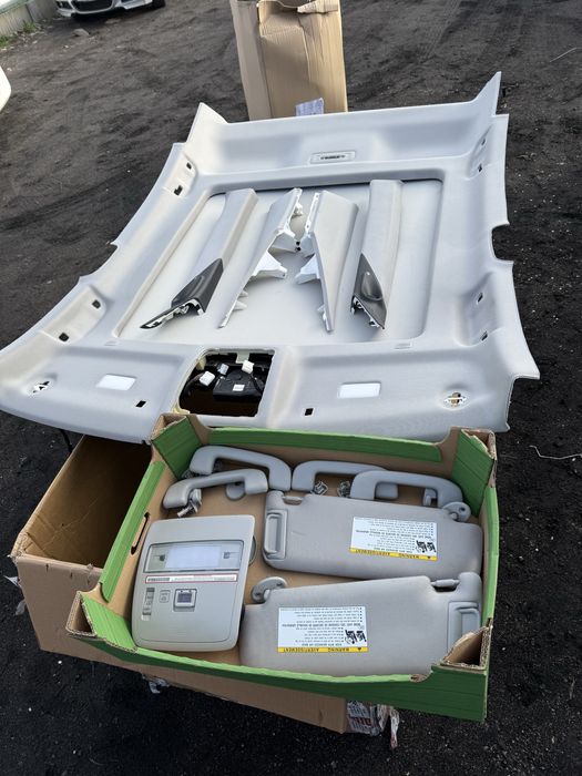 Toyota mirai II Podsufitka,Roleta,Dach