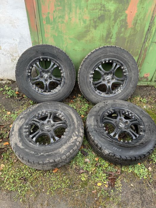 Колесо диск  r16 5*114,3 та гума 215 70 16 зимова