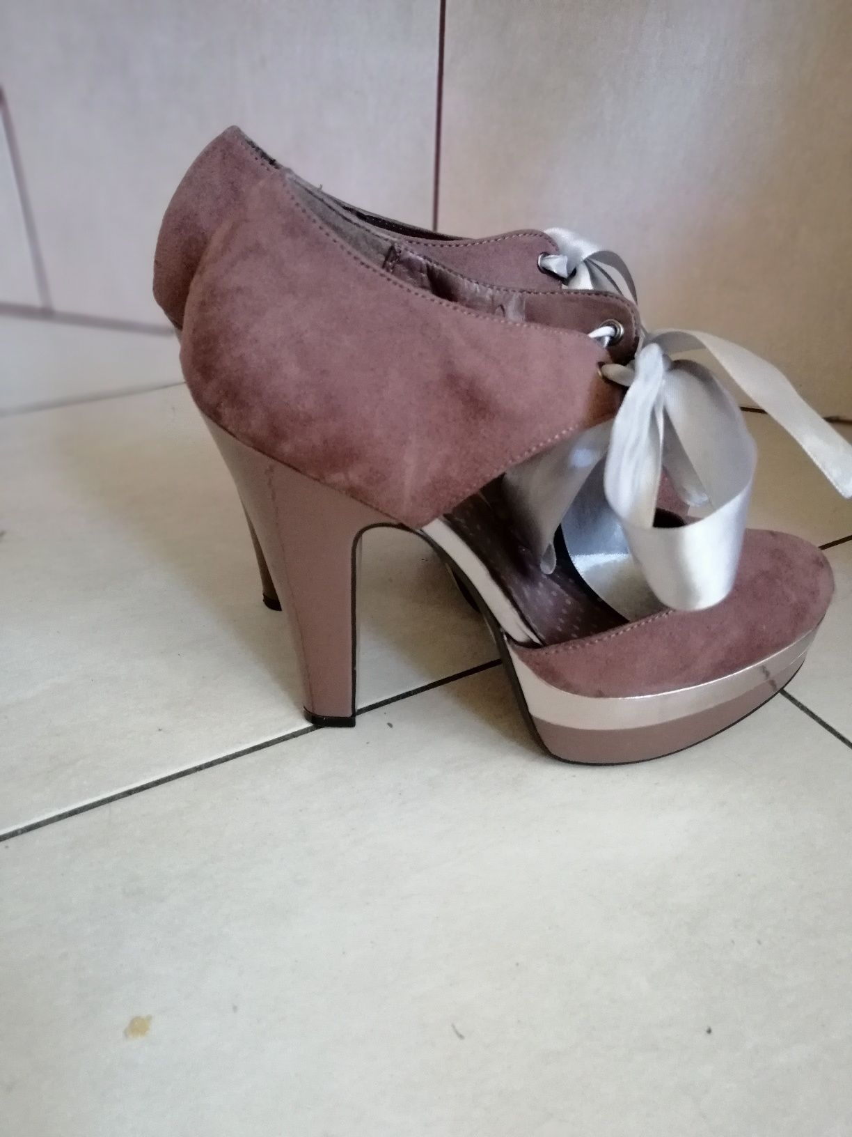 Buty obcasy damskie Next rozmiar 38 jak nowe