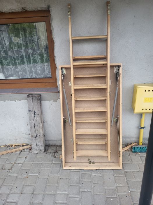 Sprzedam schody podwieszane drewniane