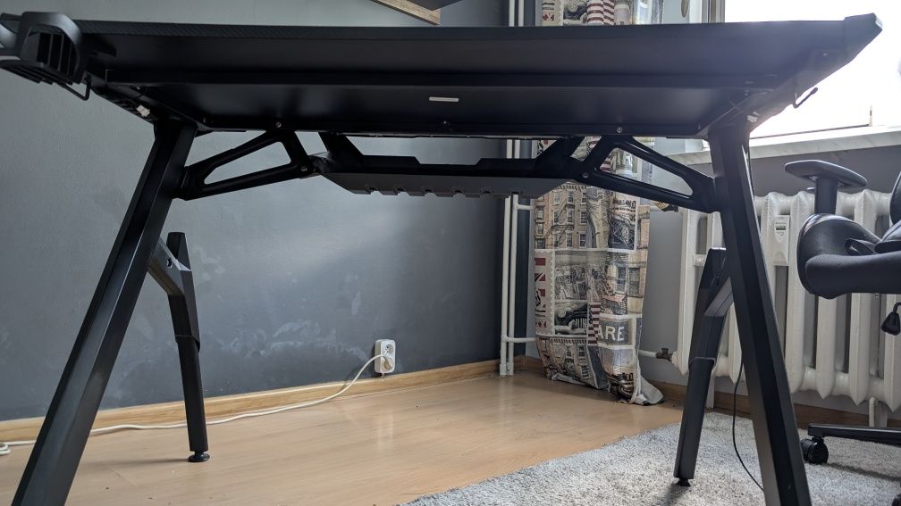 Biurko gamingowe Ultradesk invader LED