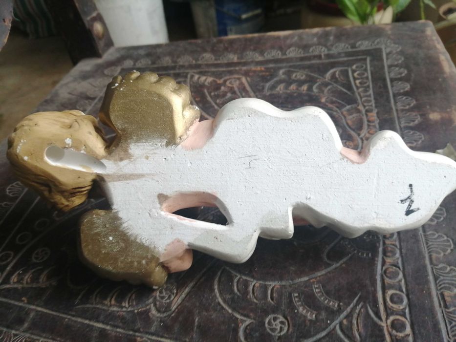 anjo grande de parede antigo em gesso , ler anuncio