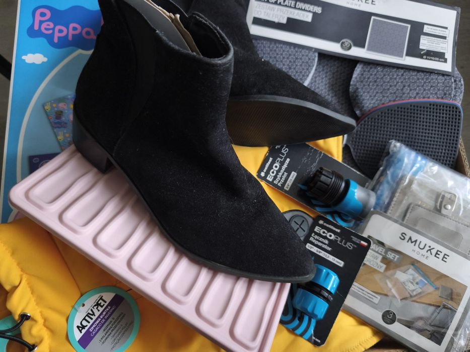 Karton box mix biedronka Lidl Action dziecko dom