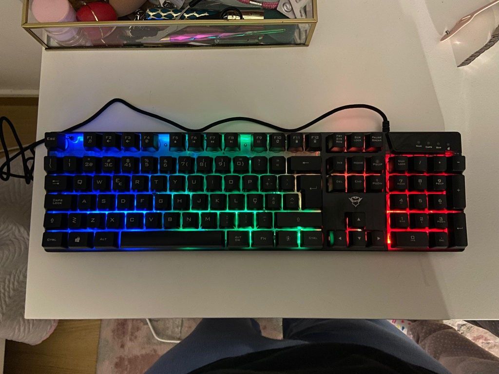 Teclado gamer led Trust