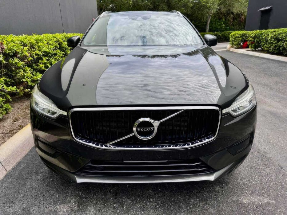 Volvo XC60 T5 Momentum      2018