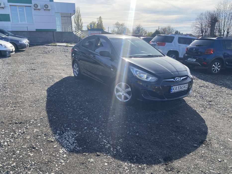 Hyundai Accent 2011 рік
