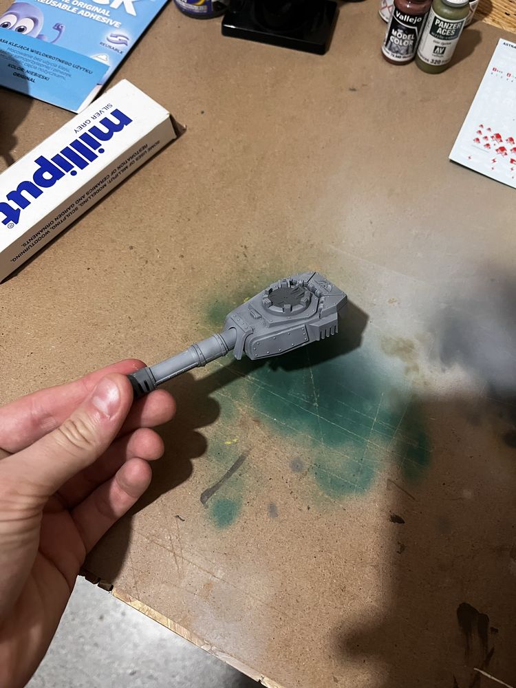 Warhammer 40000 Astra Militarum Leman Russ wieza