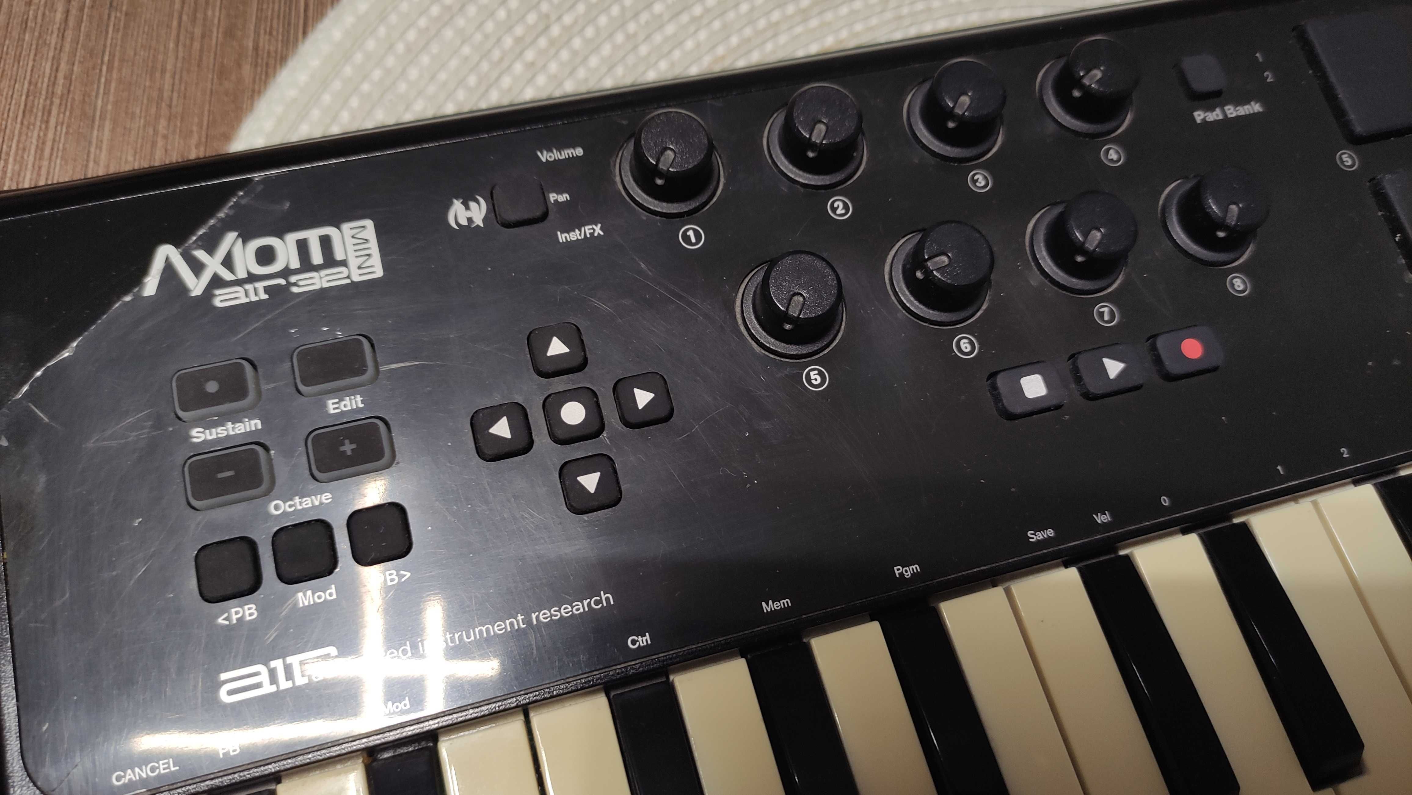 M-AUDIO Axiom AIR mini 32 - klawiatura midi