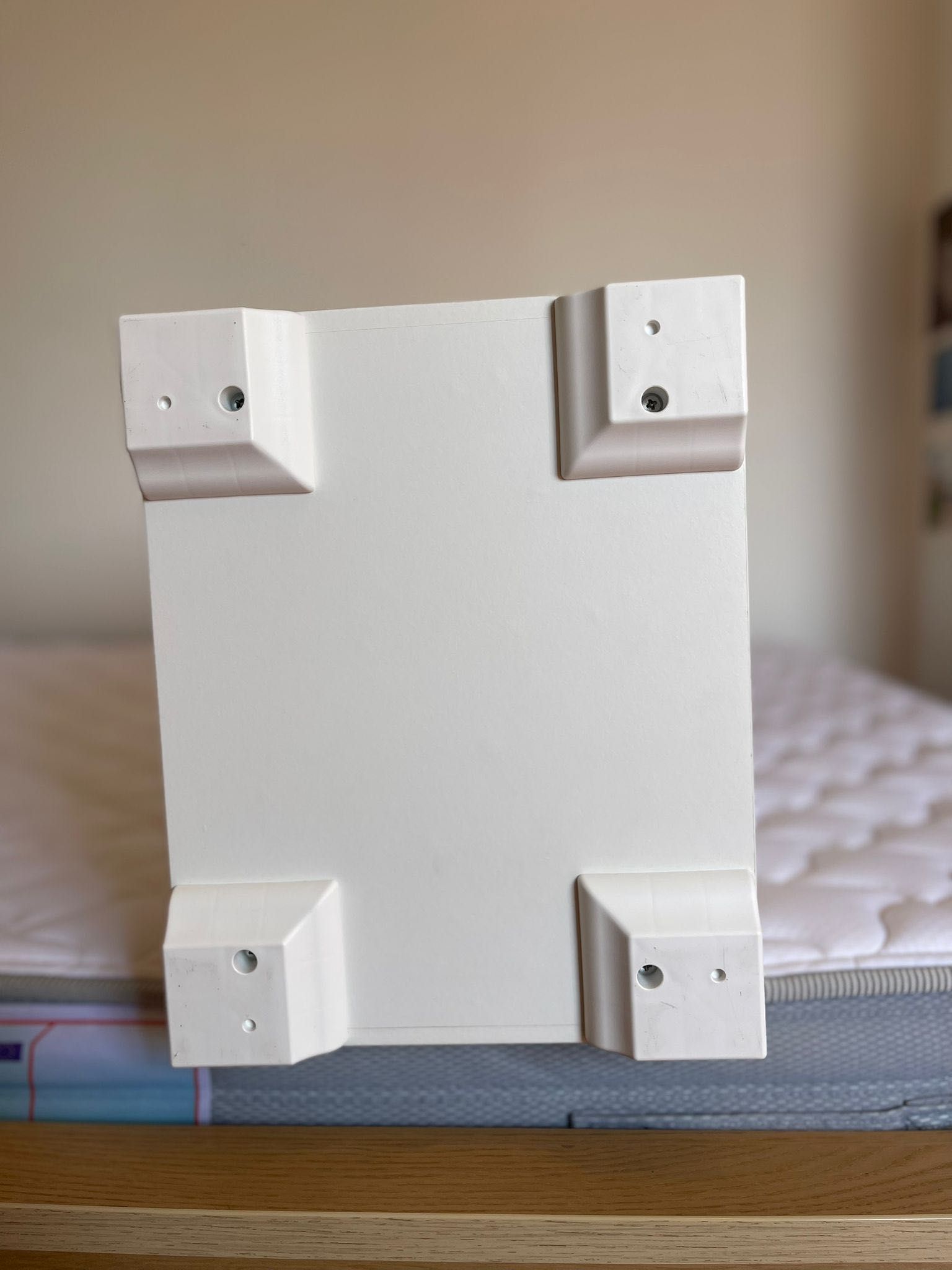 Mesa de apoio IKEA SKRUVBY 40x32 cm – Ótimo Estado
