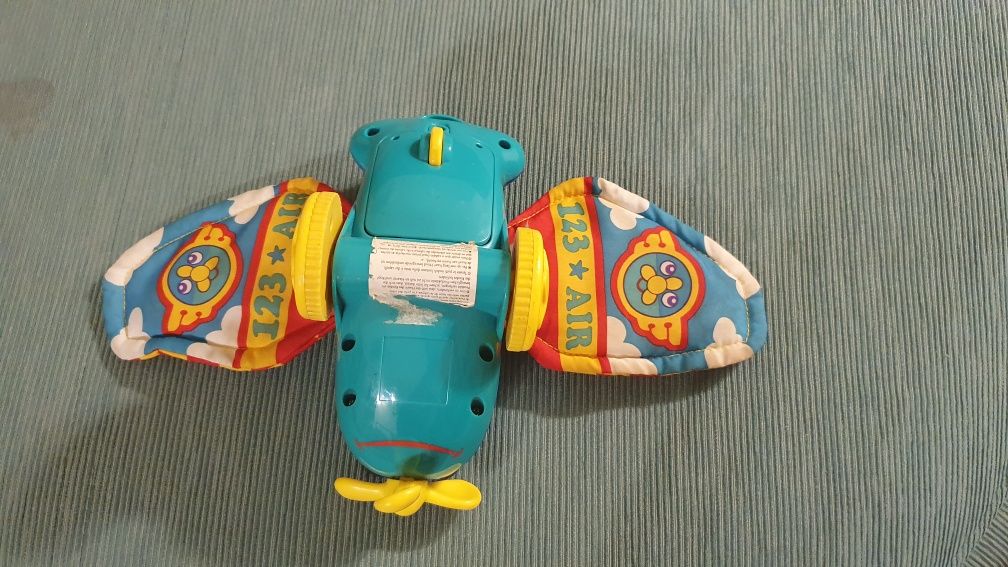 Zabawka  PTAK/SAMOLOT- dla raczkującego niemowlaka, na baterie