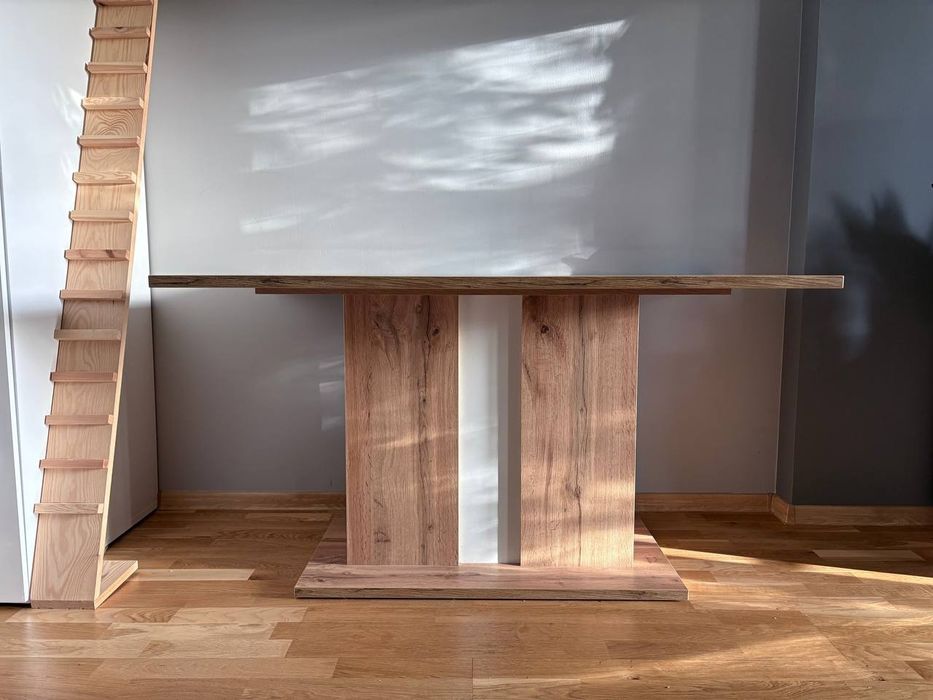 Stół do jadalni dąb wotan biały