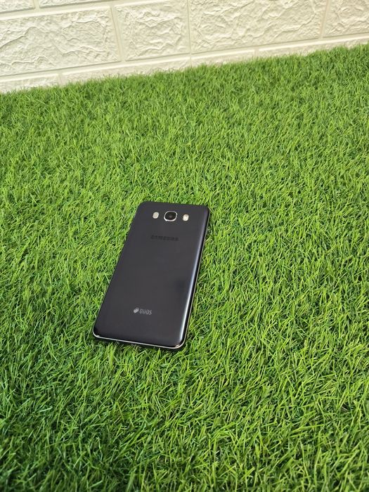 Телефон Samsung Galaxy J710 J7