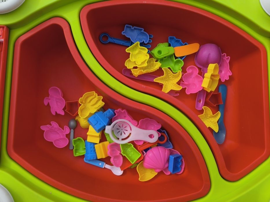 Piaskownica stolik na wodę piasek kinetyczny