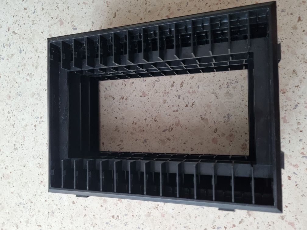 Plastikowy stojak podstawka organizer na płyty cd 4 sztuki