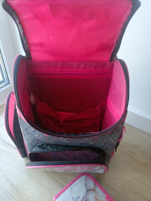 Tornister z piórnikiem