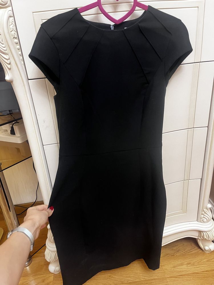 Сукня чорна класична h&m розмір 36 (8) наш 42