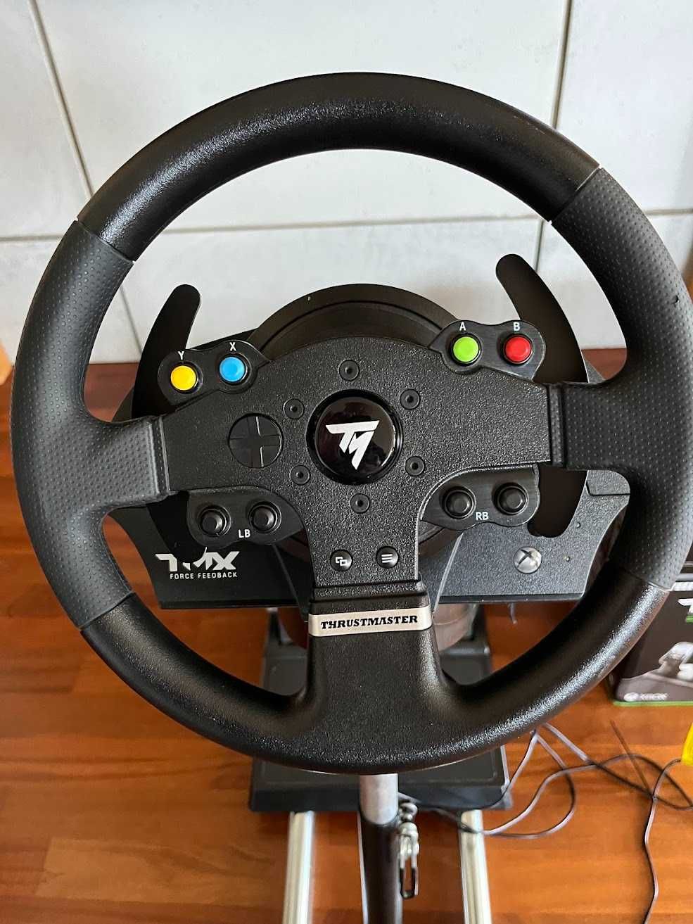 Kierownica Thrustmaster -TMX-PRO+ stojak