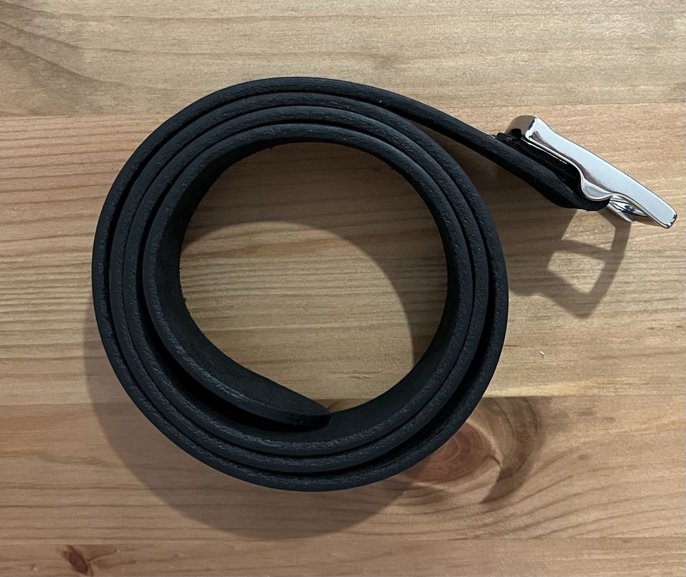 Cinto preto Massimo Dutti - 115 cm