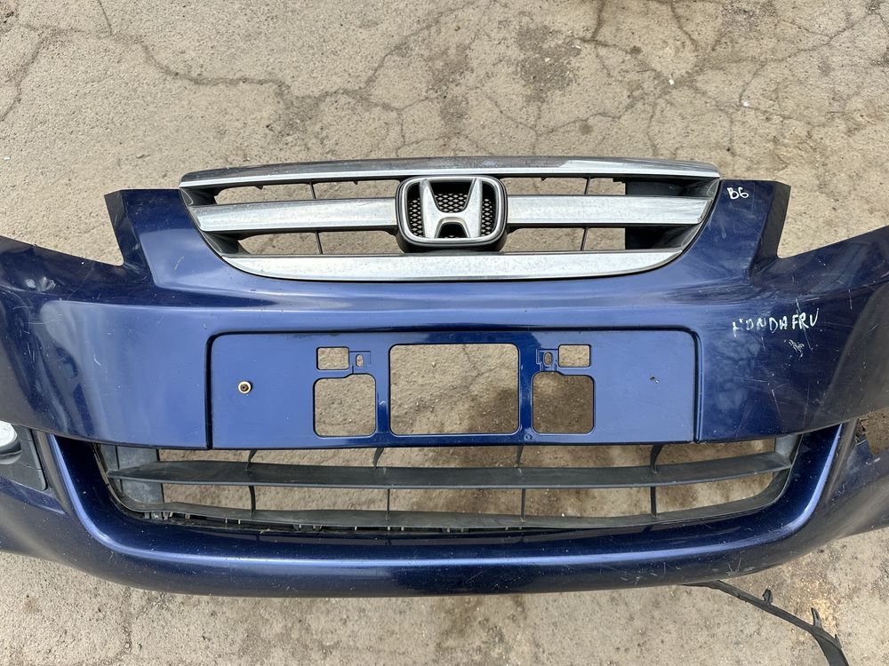 Передній бампер Honda FR-V Хонда ФРВ 2004-2009
