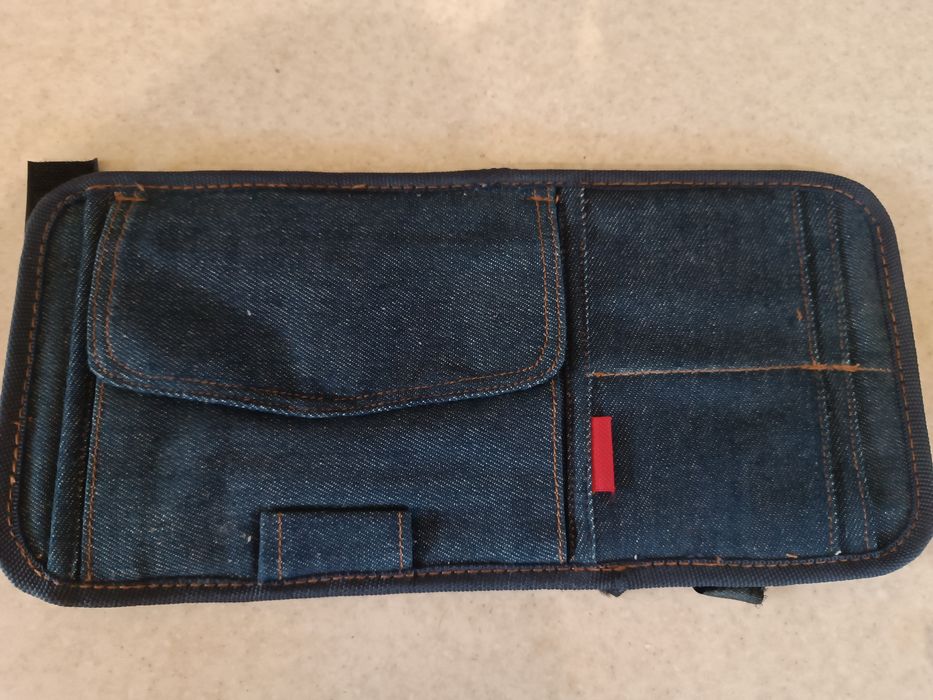 Накладка в авто на козырек от солнца