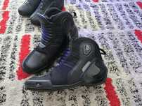 Botas Dainese como Novas