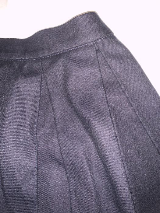 Продається дві ідеальні спіднички, які підійдуть під будь що!!!