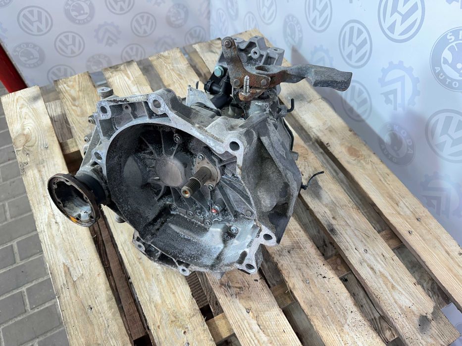 Коробка передач 5 ступка 1.4 MPI Шкода Октавія Тоуран Гольф 1.4 мпі