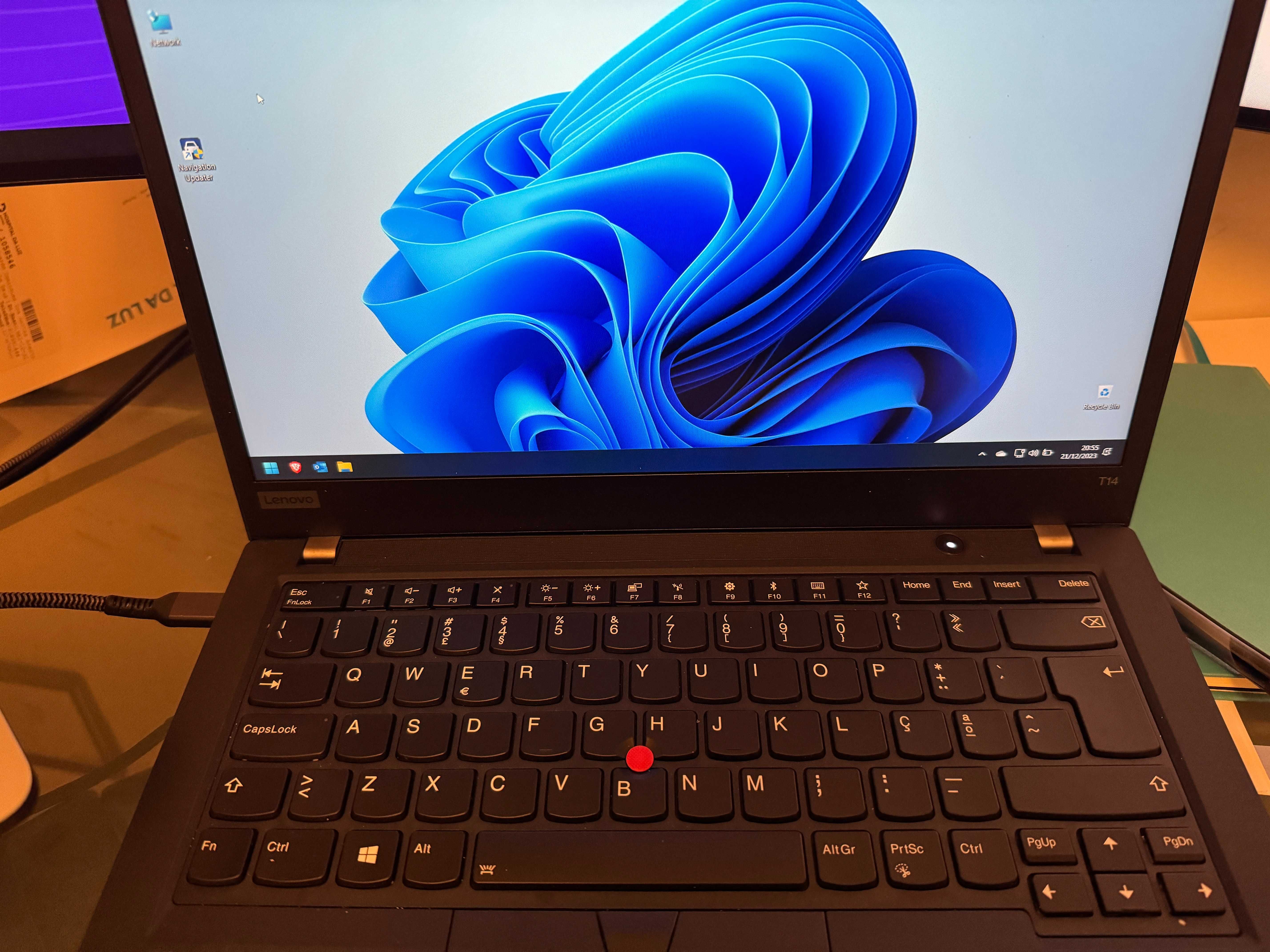 Lenovo ThinkPad T14 Gen 2 como novo - C/Garantia até julho 2025