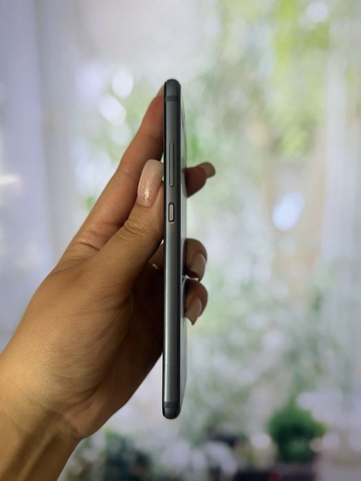 Huawei P10 4/64 в хорошому стані. 2 шт . Є ще в чорному кольорі