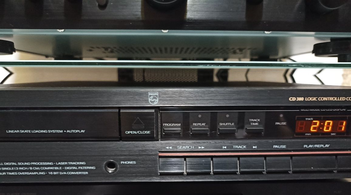 Leitor de cd Philips CD 380.