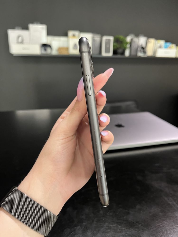 iPhone 11 64gb Black