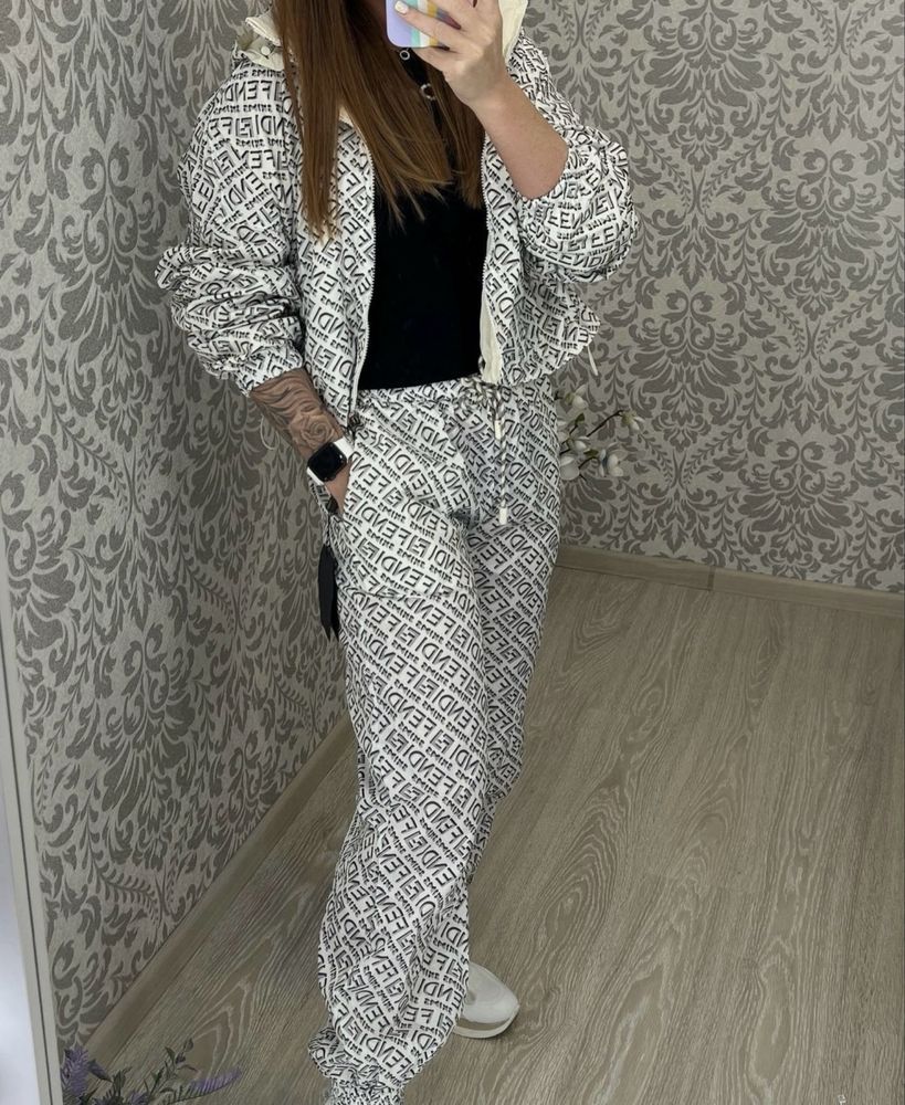 Костюм Fendi (ветровка двусторонняя )