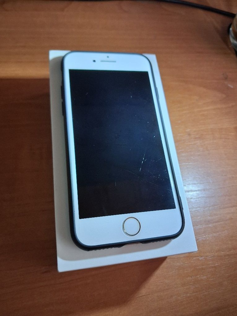 IPhone 7 128GB bez blokad