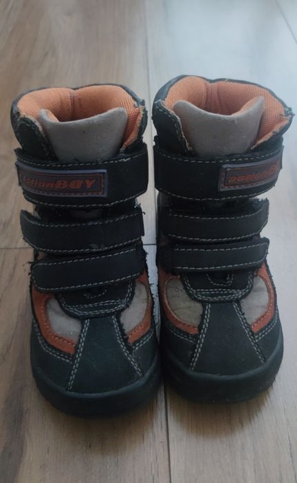 Buty zimowe dla chłopca rozmiar 27, ocieplane