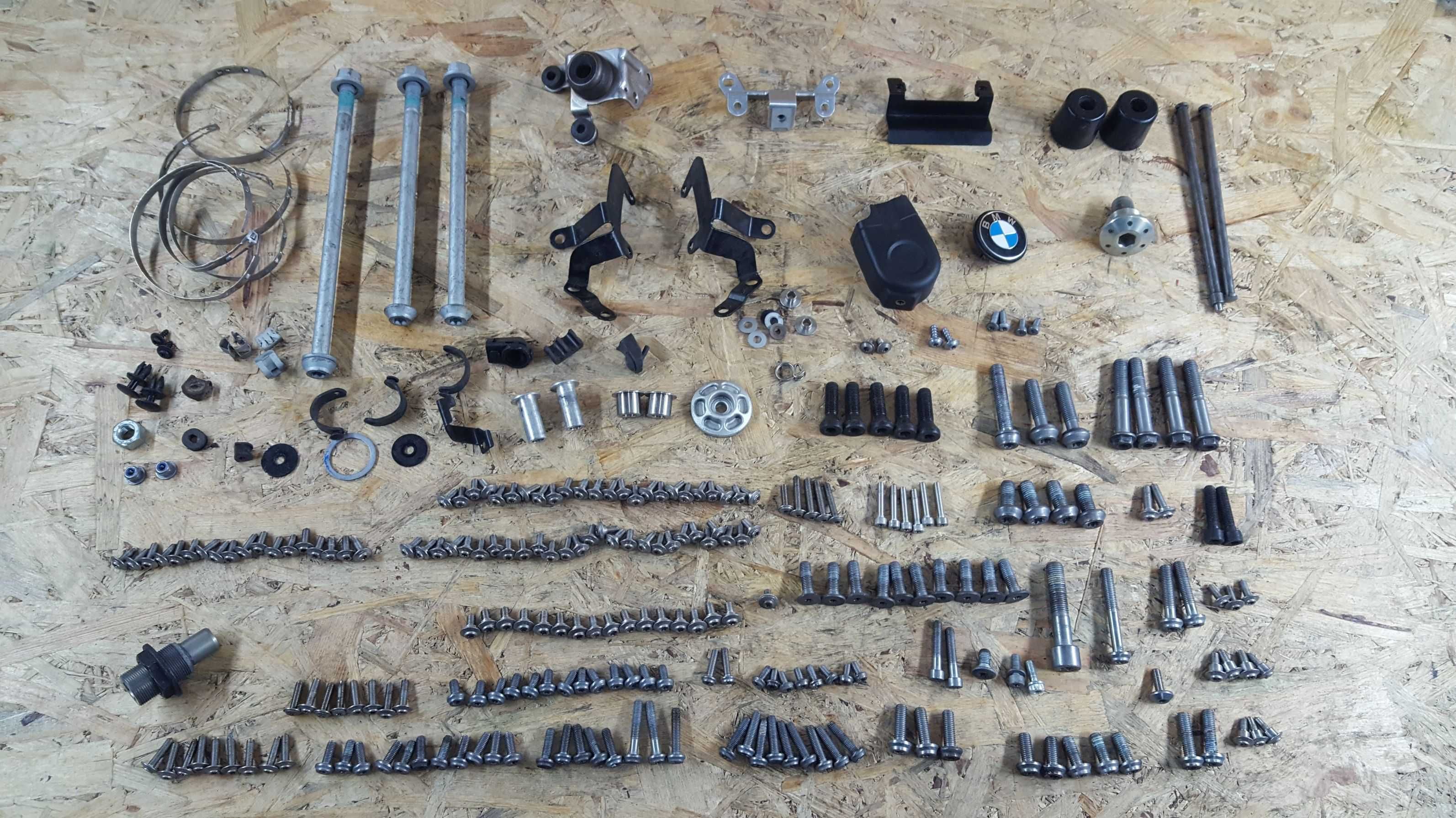 r1250rs owiewka wypelnienie mocowanie stelaz dzwignia czujnik set os