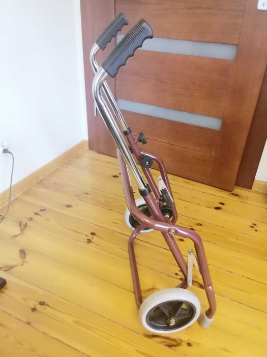 Podpórka dwukołowa, balkonik, chodzik - sprzedam