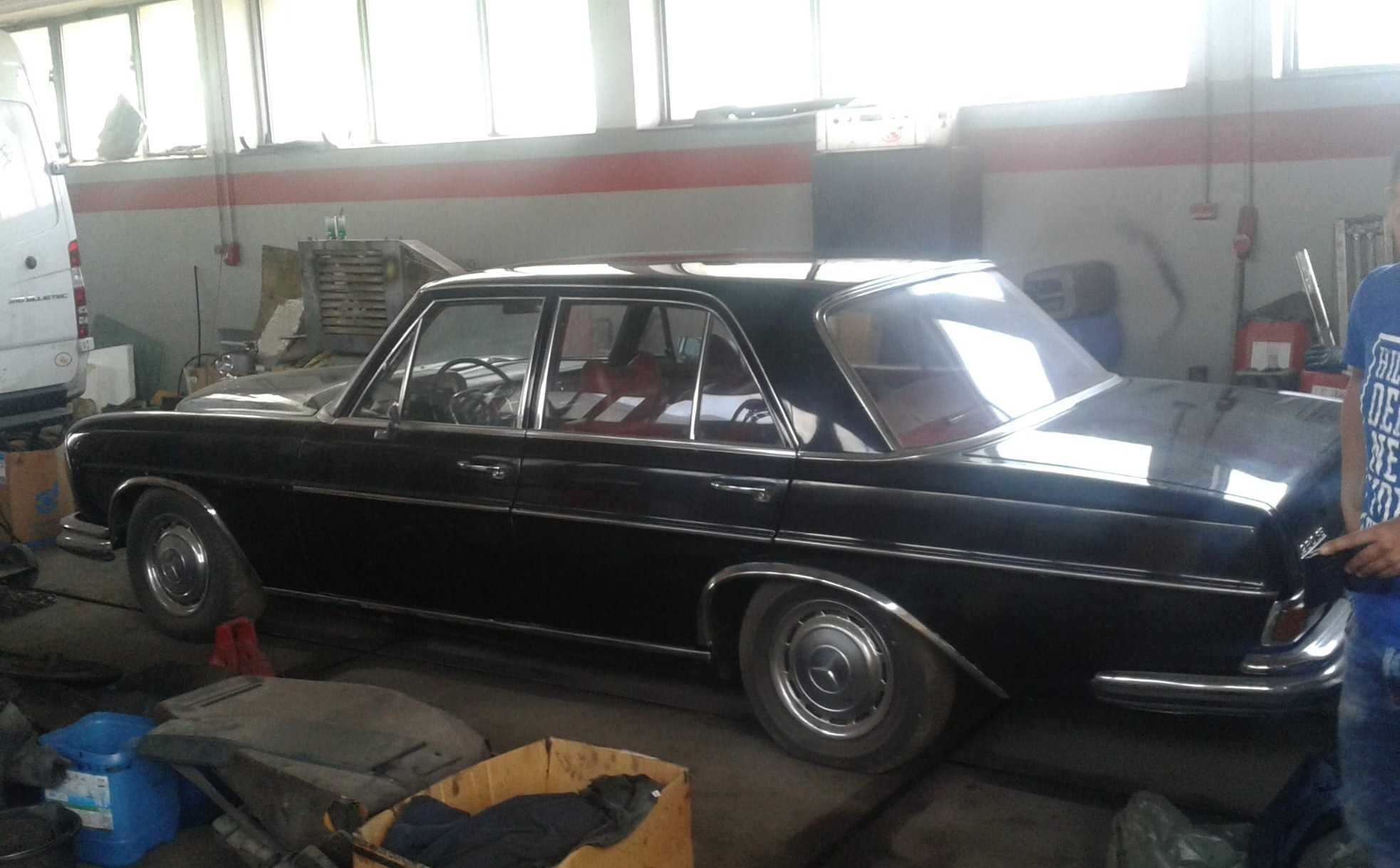 MERCEDES-Benz 280 SE Rok produkcji 1968