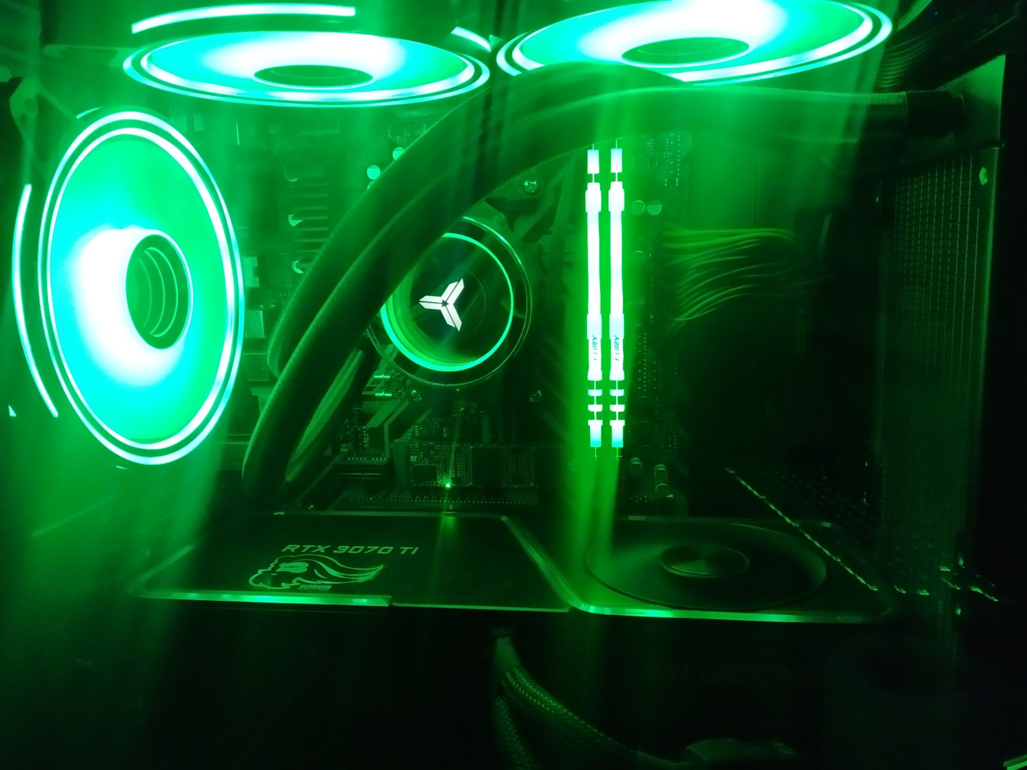 Игровой Пк | RTX3070Ti FE, Ryzen 5 5500, 32GB RAM.