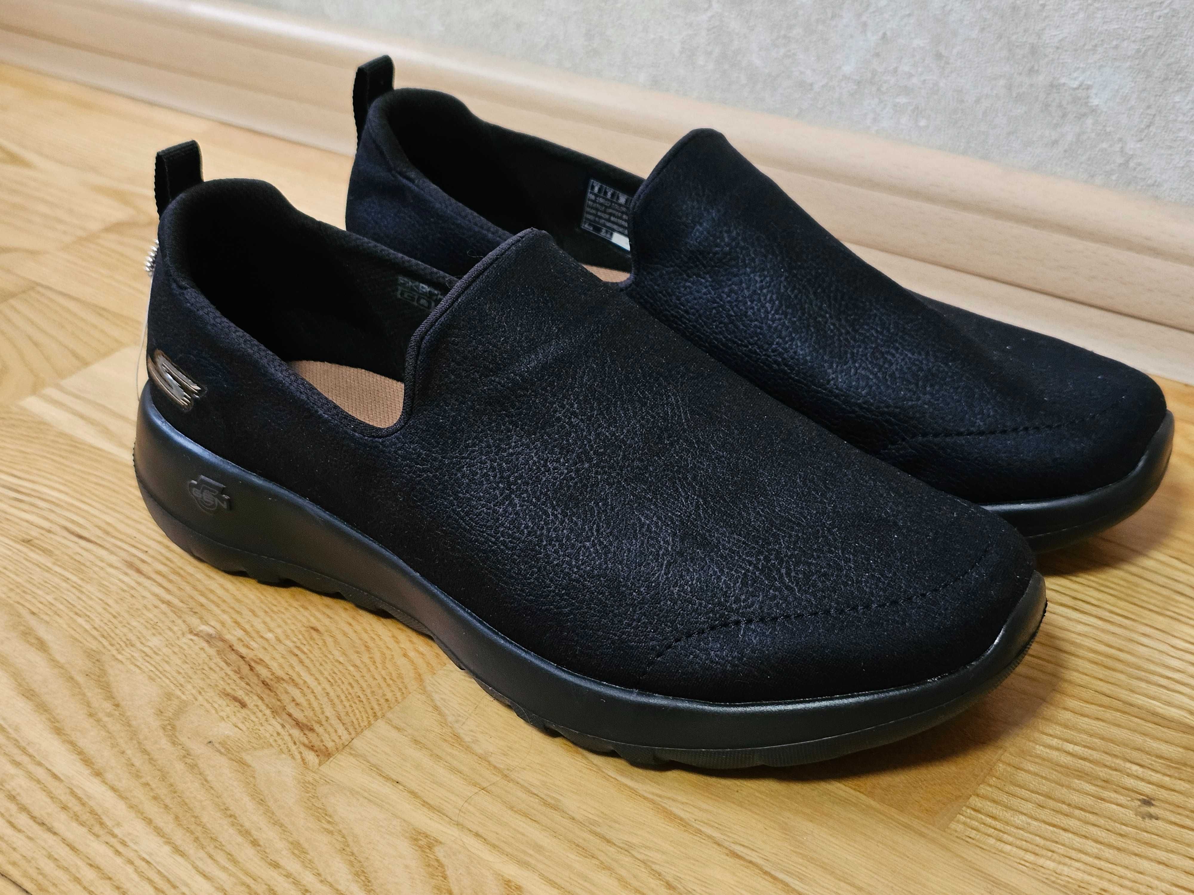 Мокасини сліпони Skechers "Sassies Butterfly" 38розмір/25см