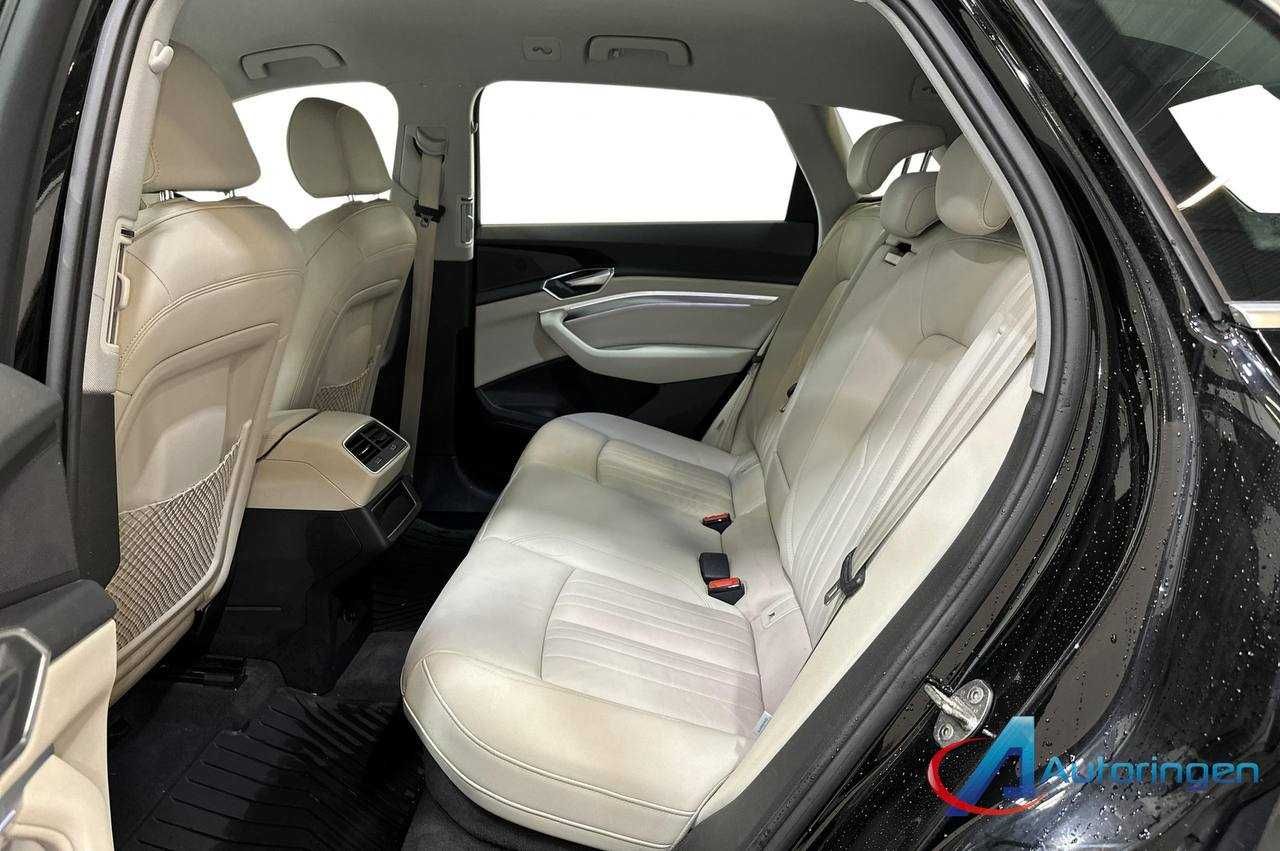 Авто в дорозі Audi e-tron 55 95 кВт 2019 ауді е-трон