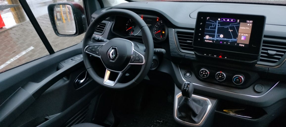 Wynajem busów 9os. Wypożyczalnia Nowe auta