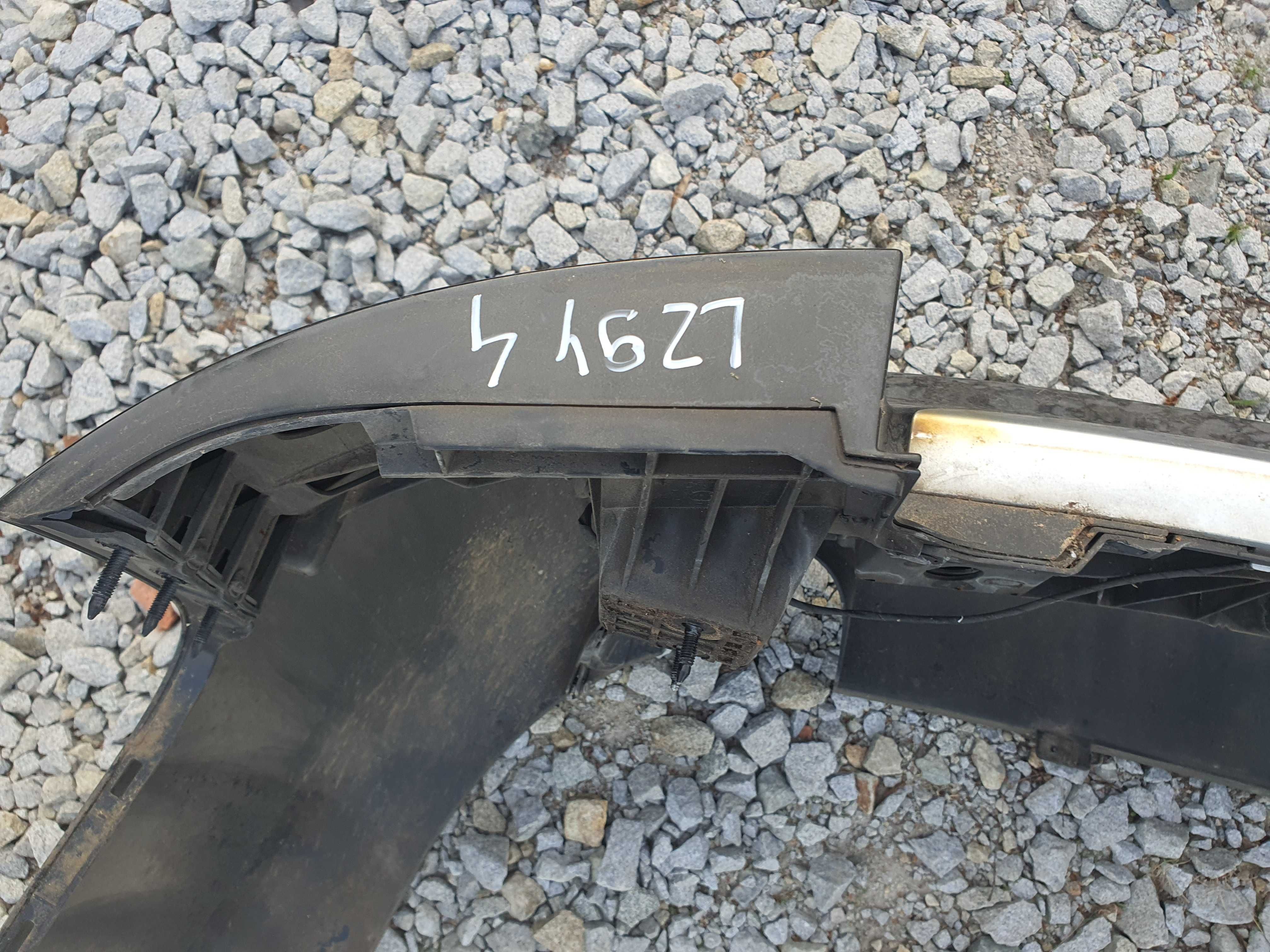Audi A4 B7 zderzak tył sedan 1,8 2,0.2,7 3,0 kolor LZ9Y 4 AL