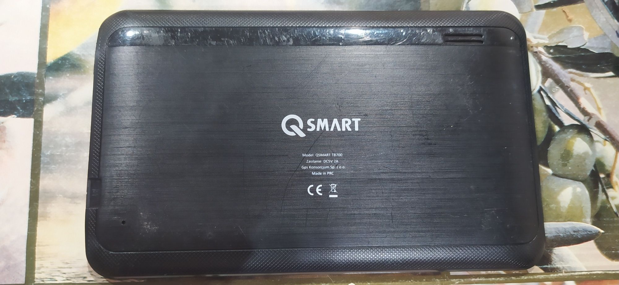 Планшет  Qsmart TB700