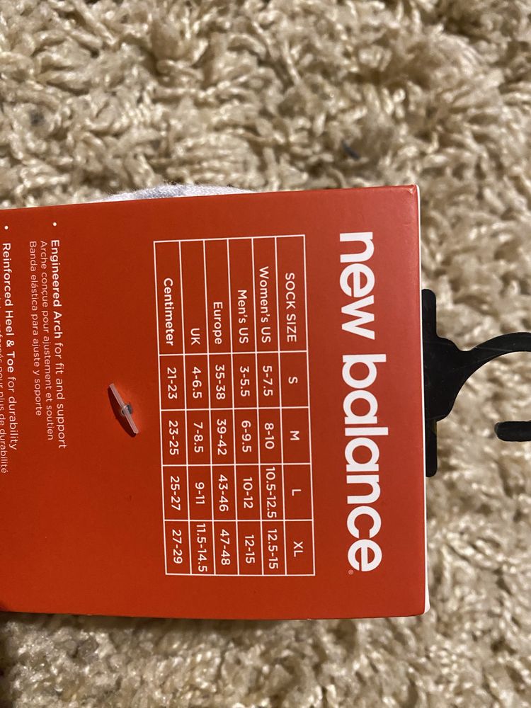 Biale skarpetki New Balance