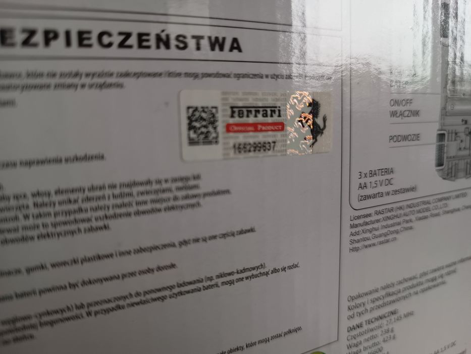 Ferrari 458 Italia R/C skala 1:24 z radio Control