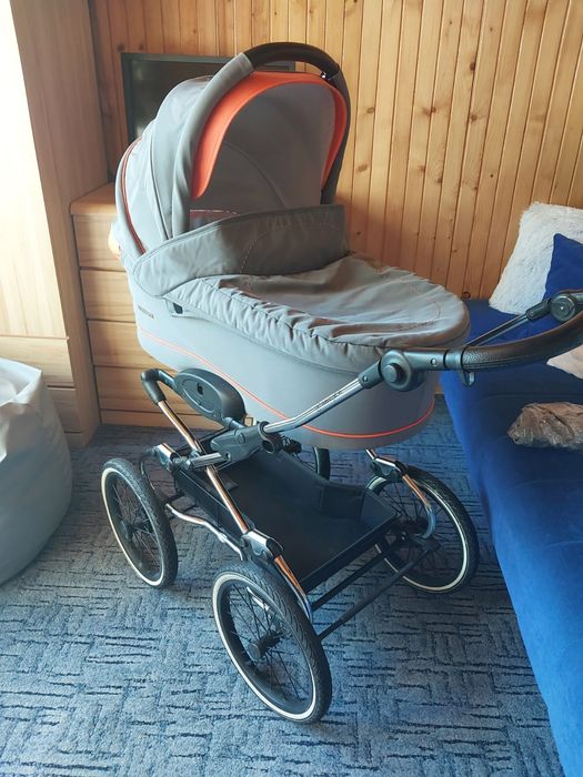 Wózek dziecięcy Navington gondola i spacerówka z akcesoriami