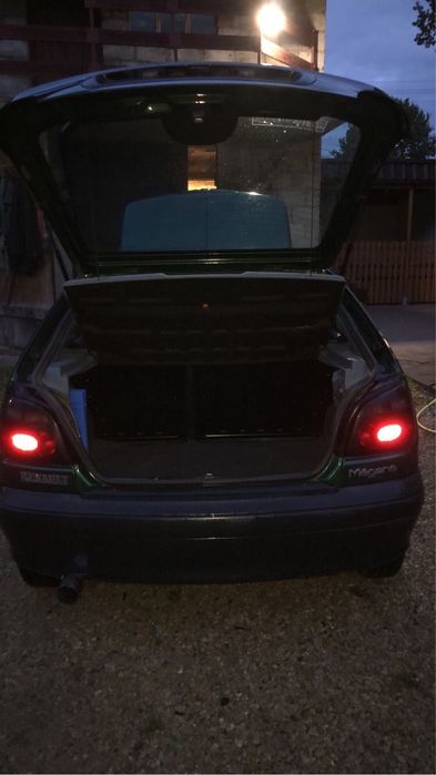 Renault megane 1 1998 niski przebieg