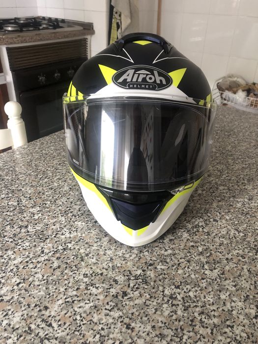 Capacete para moto Airoh
